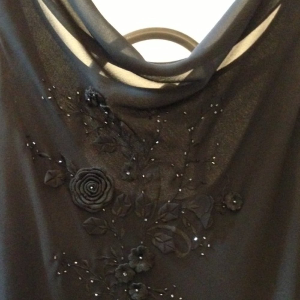 SUE WONG Ladies Black Long Sheath Dress with Floral Embroidery Beads Sz 8